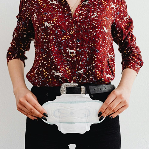 The Importance of Raw Materials in Sanitary Napkins: Choosing Healthier and Eco-Friendly Options